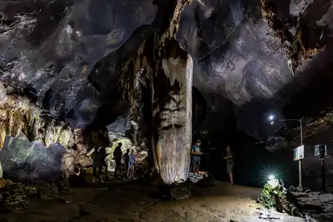 Samson's Pillar & the Devil's Chimney | Sudwala Caves