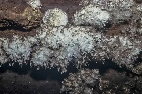 Crystal Tours | Sudwala Caves