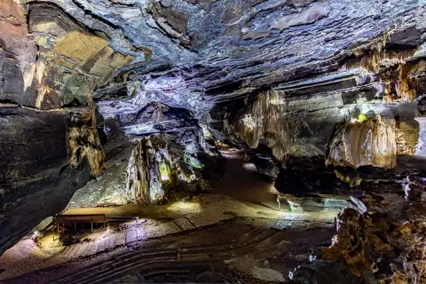 The Amphitheatre (PR Owen Hall) | Sudwala Experience